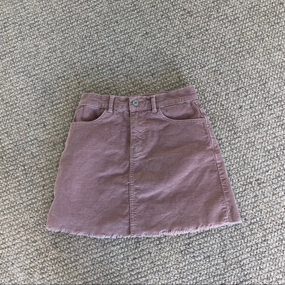 Light pink brandy Melville mini skirt
